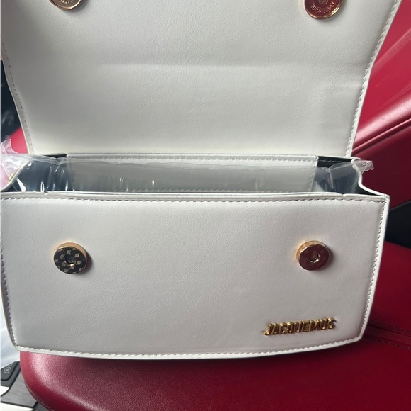 Brand new Jacquemus hand bag - Picture 3 of 4